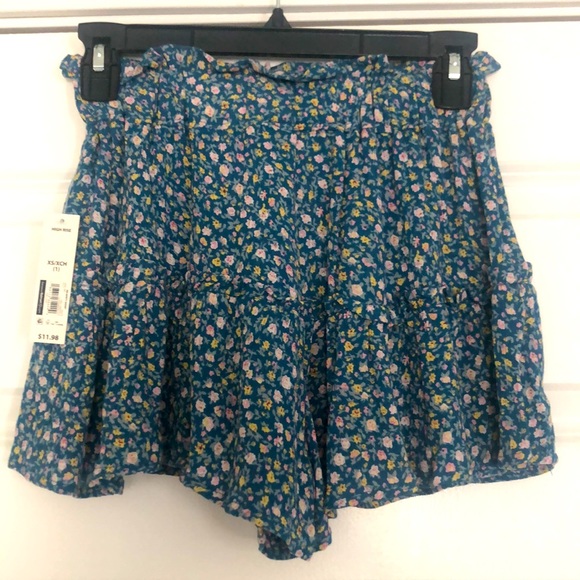 Skirt shorts - Picture 3 of 6